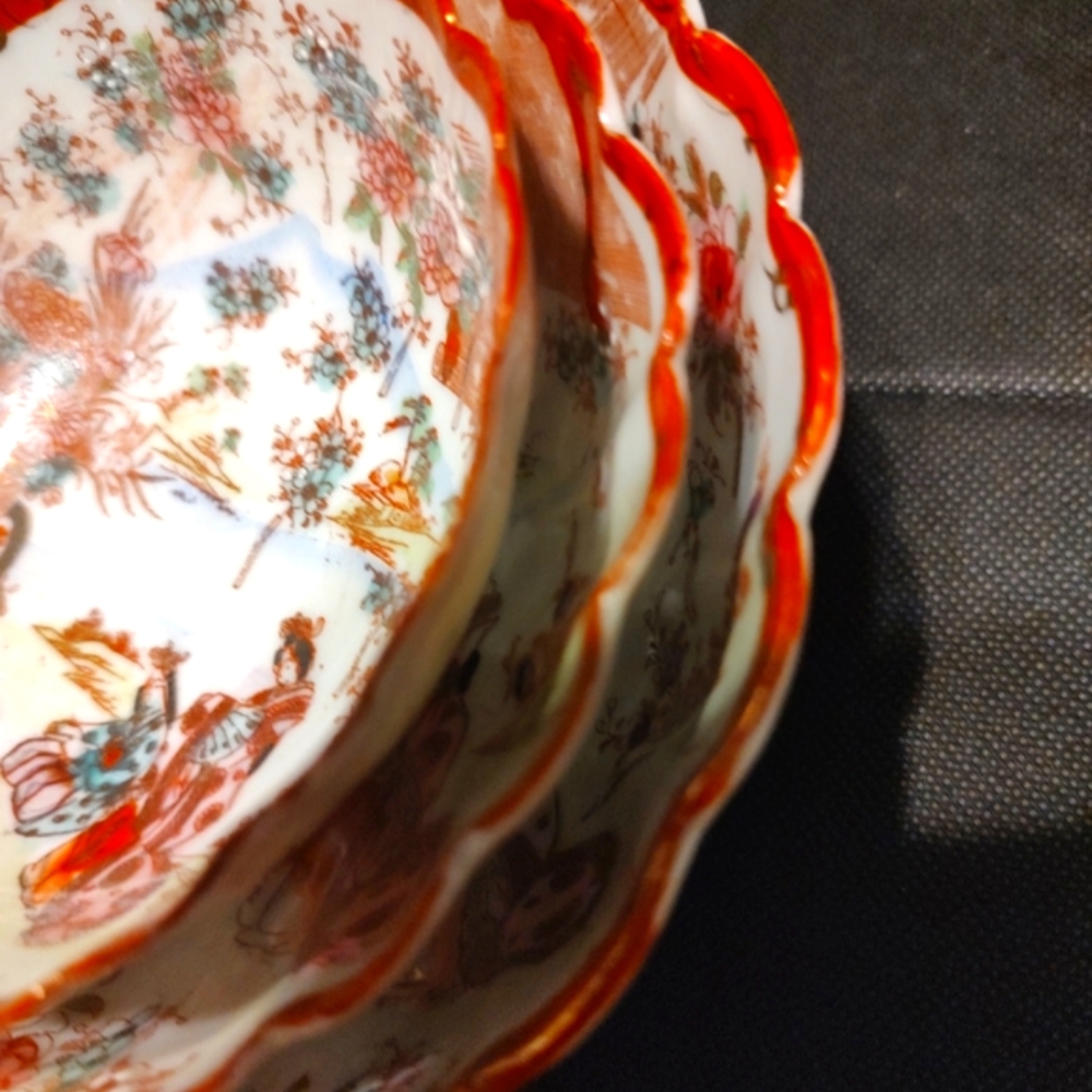 🔸⛩️🔸 Gorgeous Antique Vintage Hand Painted Japanese Porcelain Nesting Bowl Set - Picture 7 of 16
